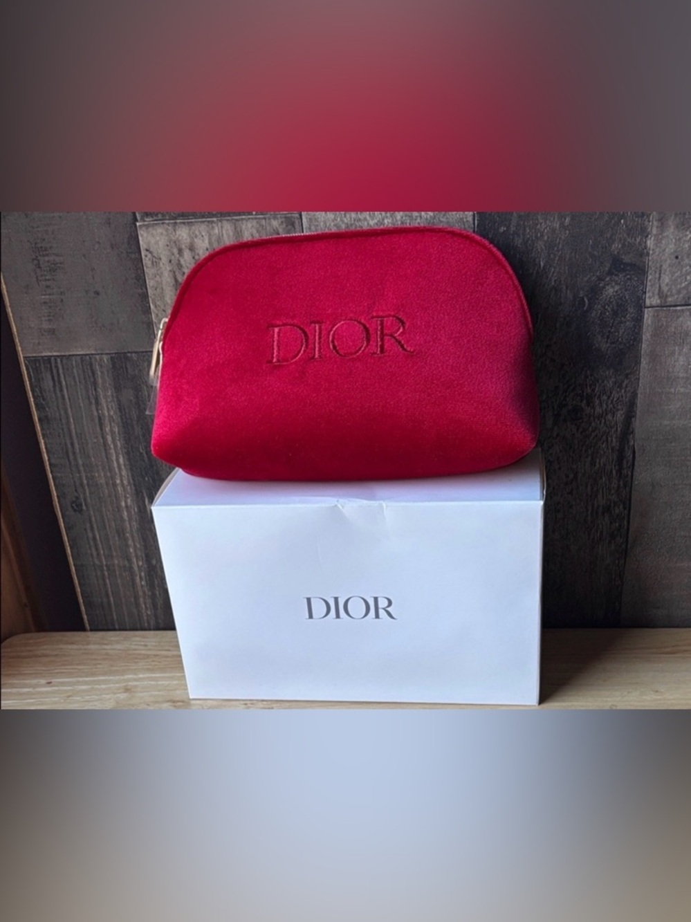 Dior GWP✨❤️🤍Red Velvet Embroidered Cosmetic Pouch - Picture 3 of 3